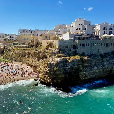 Cavalluccio Marino-central-with Balcony By Gessica Polignano a Mare