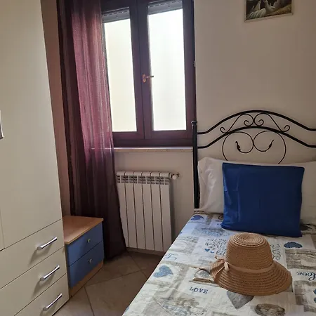 Cavalluccio Marino-central-with Balcony By Gessica דירה פולינאנו א מארה